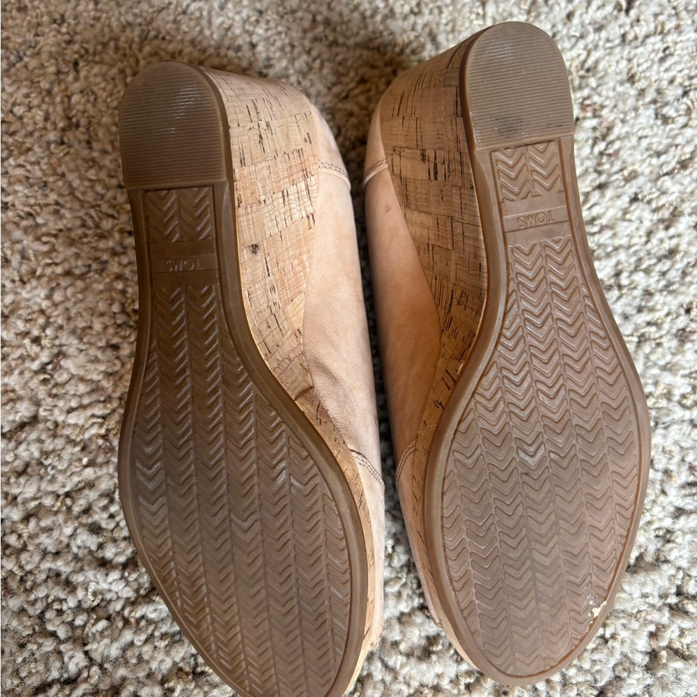 Toms Tan Heels Peep Toe Classic - Picture 3 of 3
